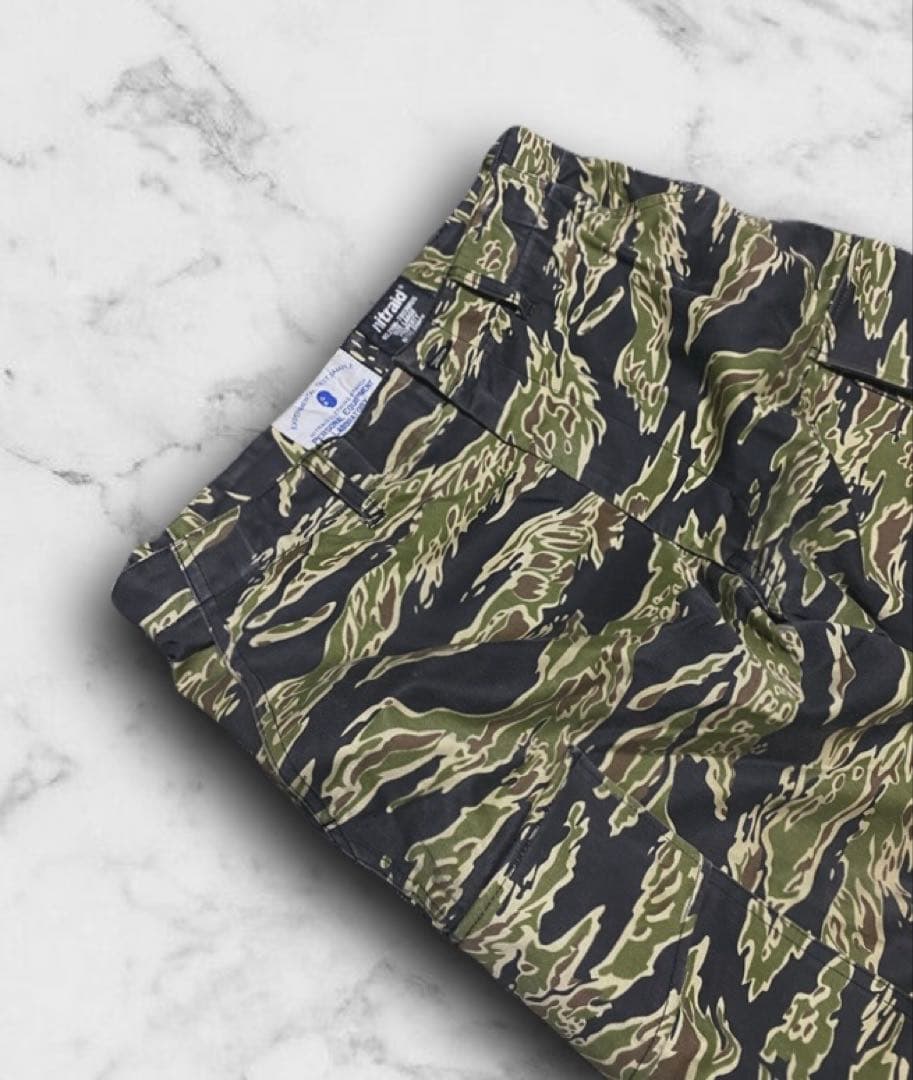 ナイトレイド カーゴパンツ ドラゴン迷彩