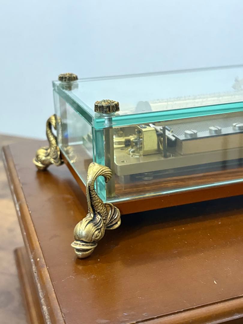 最高峰 REUGE ガラスオルゴール 144弁３曲演奏入り　リュージュ　共鳴台