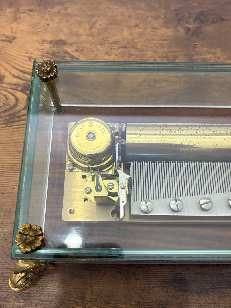 最高峰 REUGE ガラスオルゴール 144弁３曲演奏入り　リュージュ　共鳴台