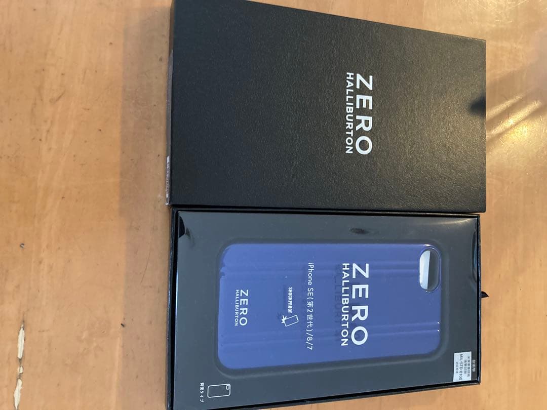 ZERO HALLIBURTON iPhone SE ケース　3個セット