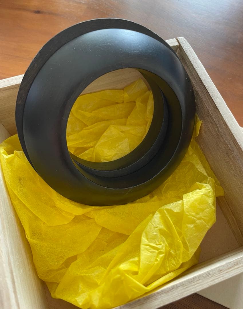 IÉNA HI-CORAZON BK WOOD PUZZLE BANGLE