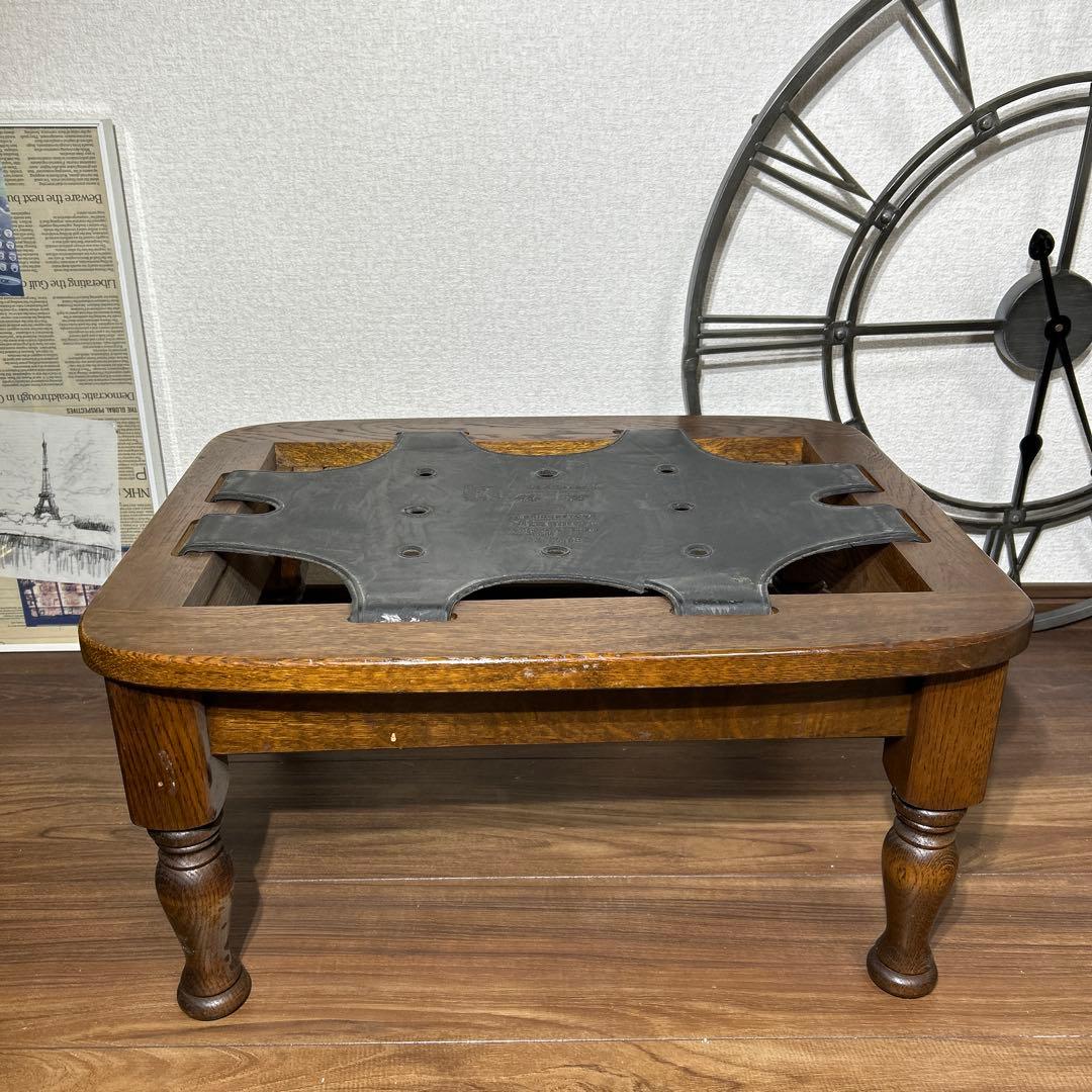 リラママ　飛驒産業　飛驒の家具　穂高　キツツキマーク　オットマン