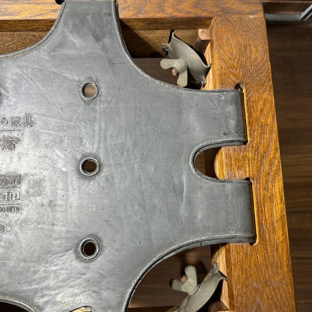 リラママ　飛驒産業　飛驒の家具　穂高　キツツキマーク　オットマン