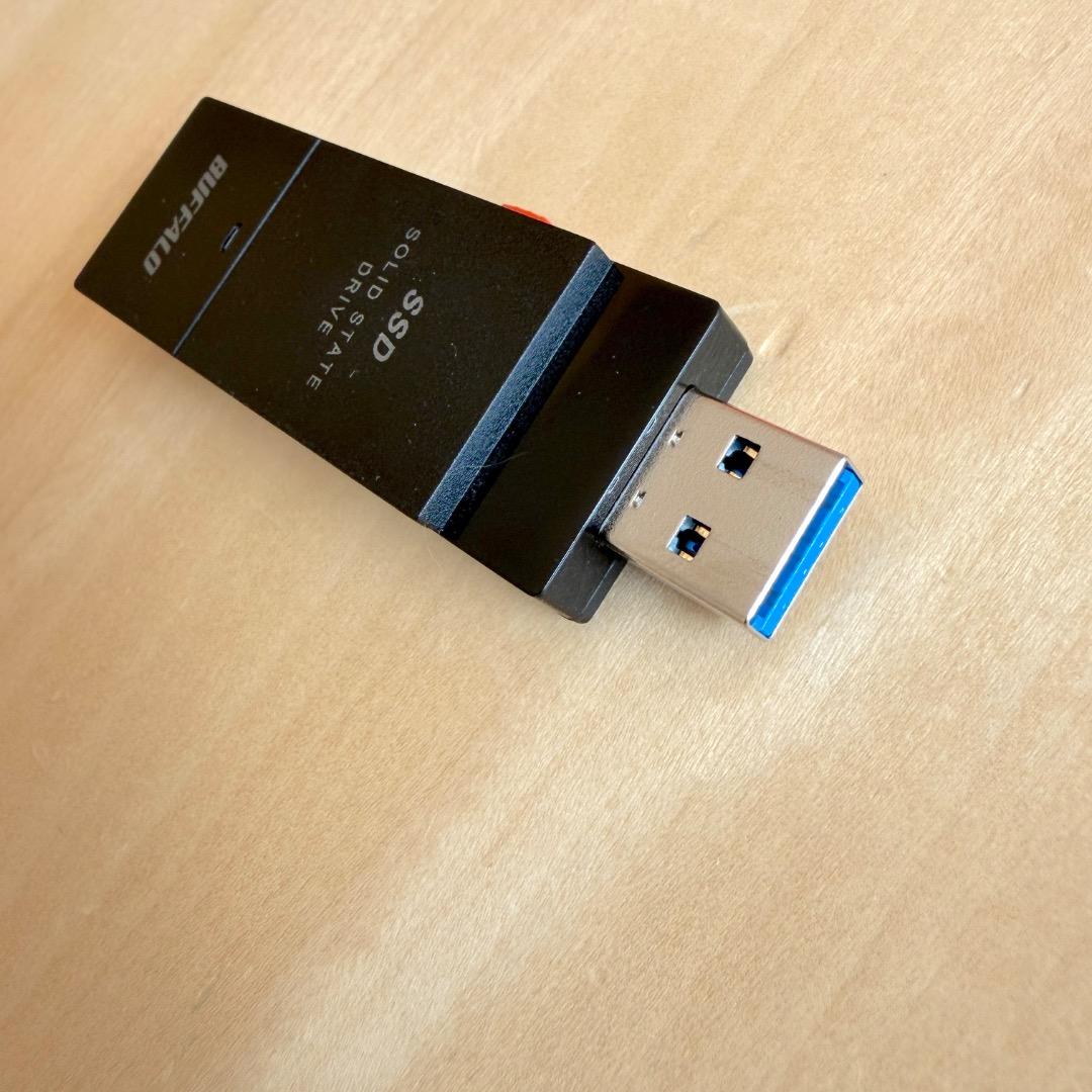 BUFFALO 外付けスティック型SSD 1TB★極美品・使用頻度少ないです