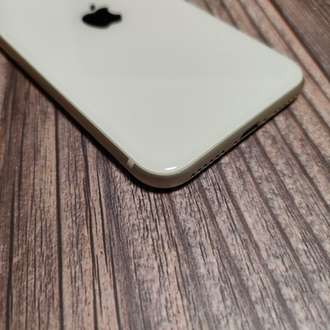 apple iPhone SE 第3世代 SIMフリー 64GB ホワイト 美品