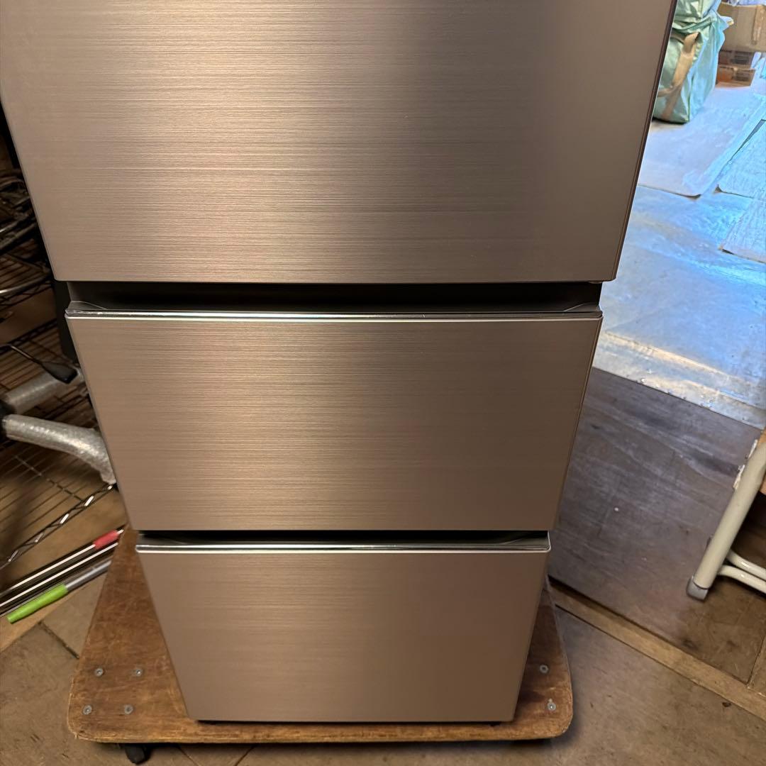 青いアバターさま専用‼️‼️‼️ 日立 3ドア冷蔵庫 シルバー R-V32KV（N）