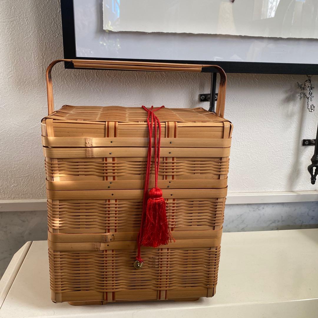 ❣️お値下げ❣️竹籠　　　三段お弁当籠　　大