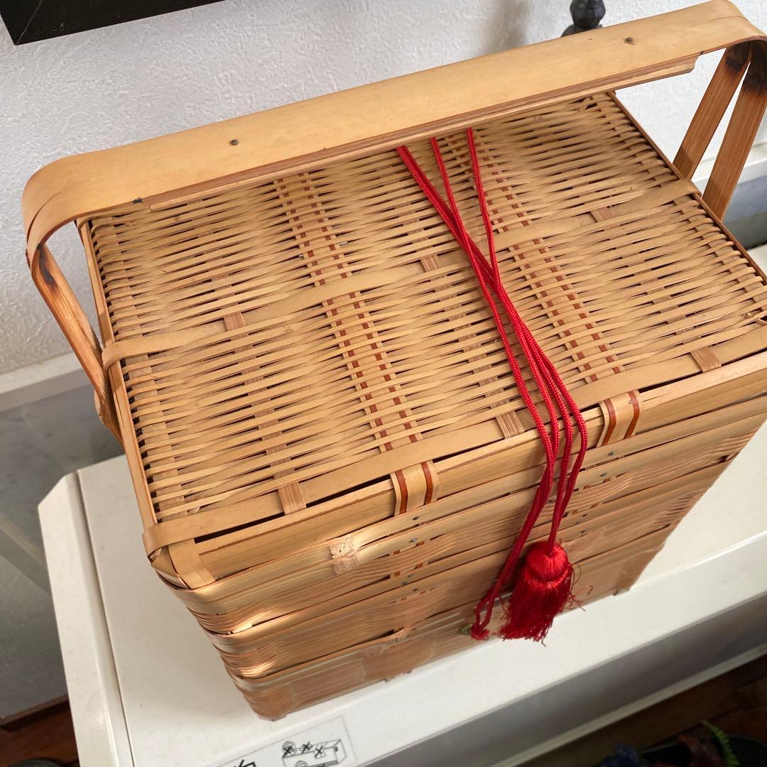 ❣️お値下げ❣️竹籠　　　三段お弁当籠　　大