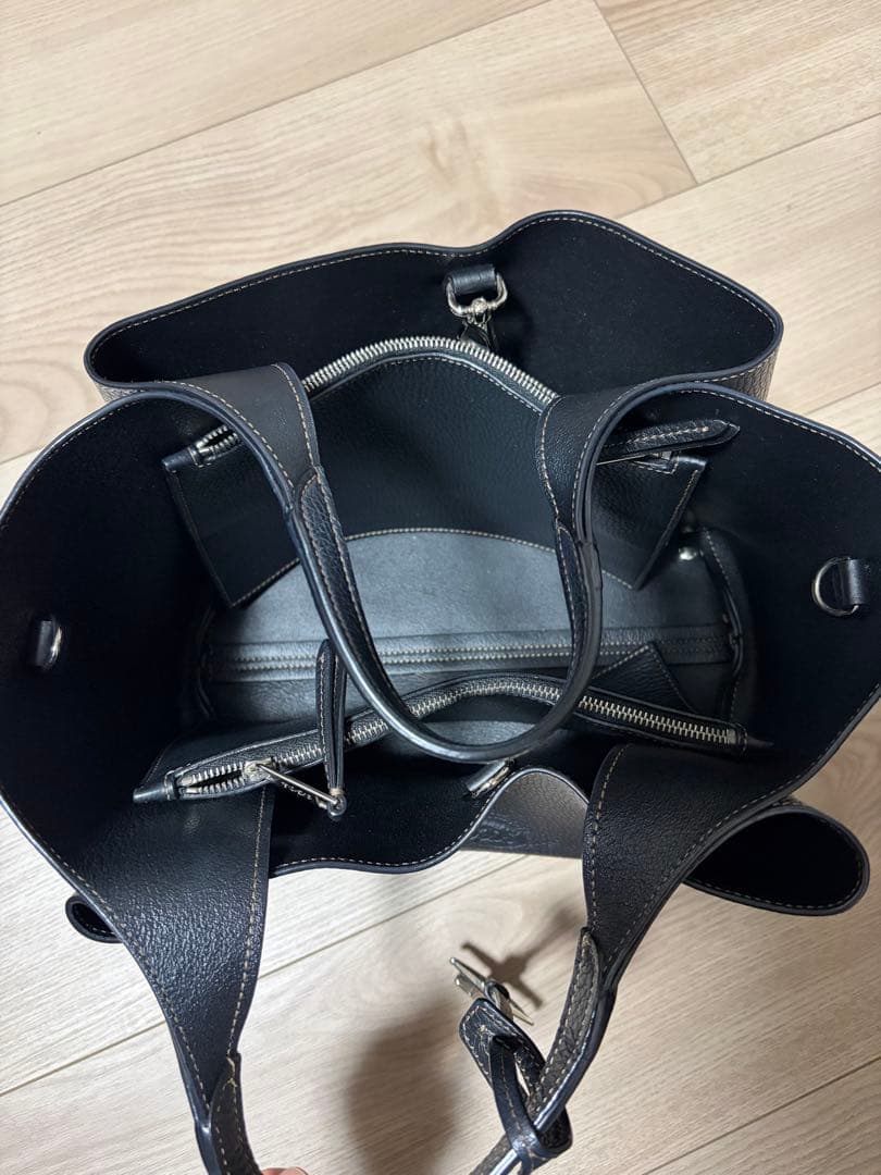 トッズ　TOD'S レザーバッグ　ミニサイズ