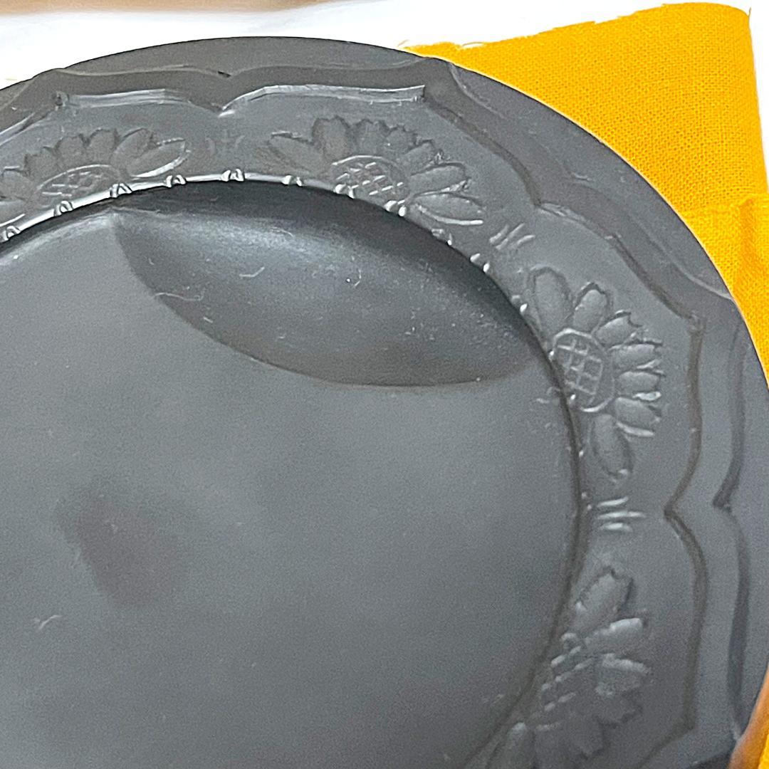 美品 雨端硯 十一世 雨宮静軒 円形花紋彫 玉礎硯 共箱付き