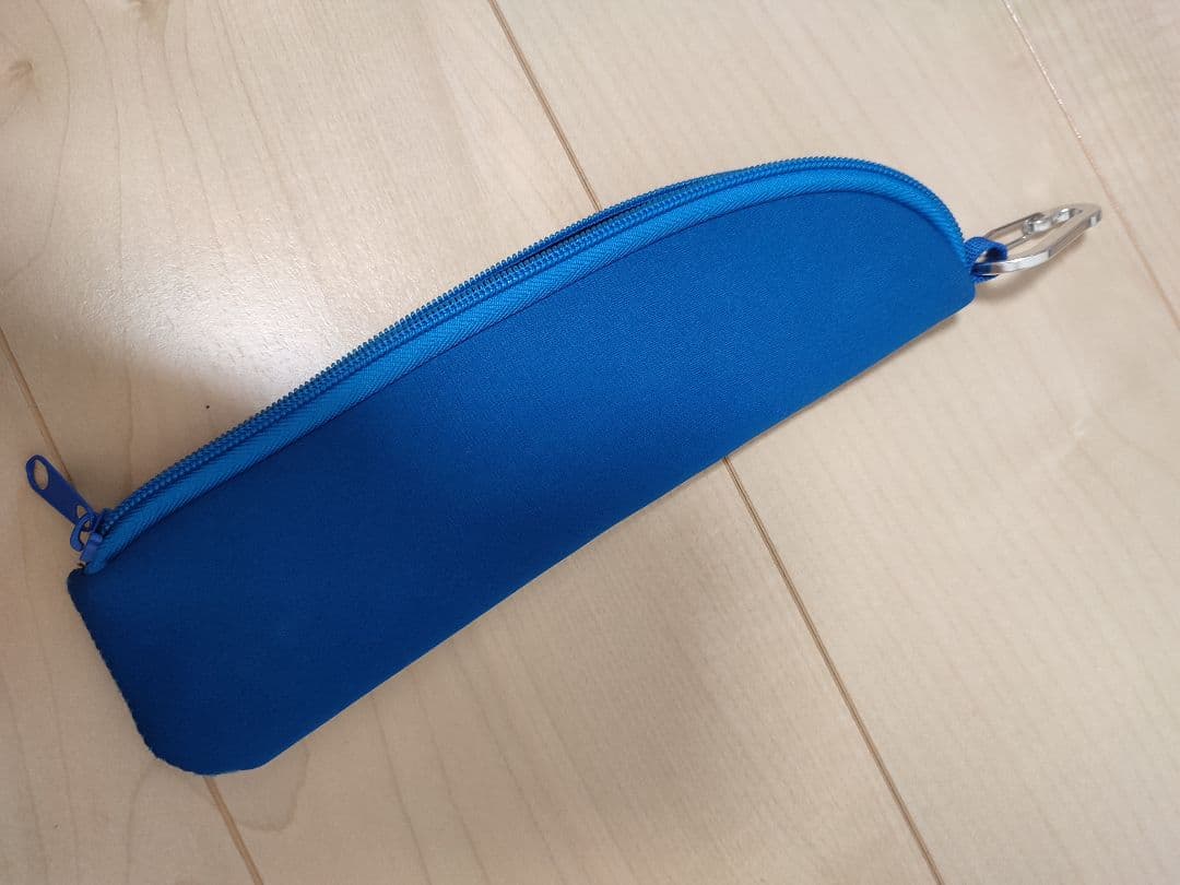 skin stretch スキンストレッチ　ドルフィン　専用ケース付き