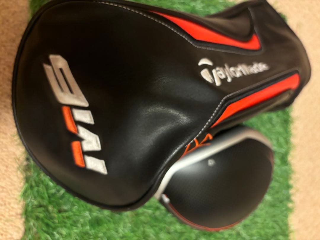 テーラーメイド　M6ドライバー用ヘッドのみ。ロフト10.5度　ヘッドカバー付き