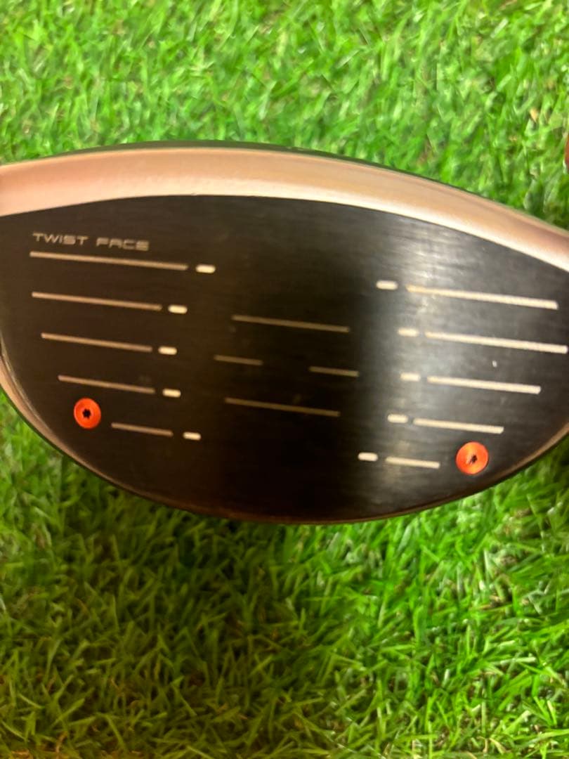 テーラーメイド　M6ドライバー用ヘッドのみ。ロフト10.5度　ヘッドカバー付き