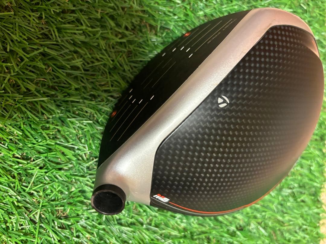 テーラーメイド　M6ドライバー用ヘッドのみ。ロフト10.5度　ヘッドカバー付き