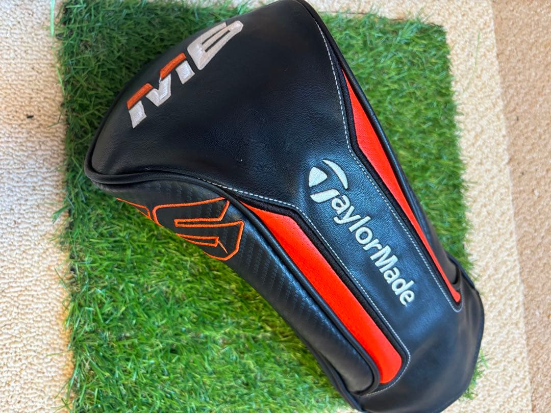 テーラーメイド　M6ドライバー用ヘッドのみ。ロフト10.5度　ヘッドカバー付き