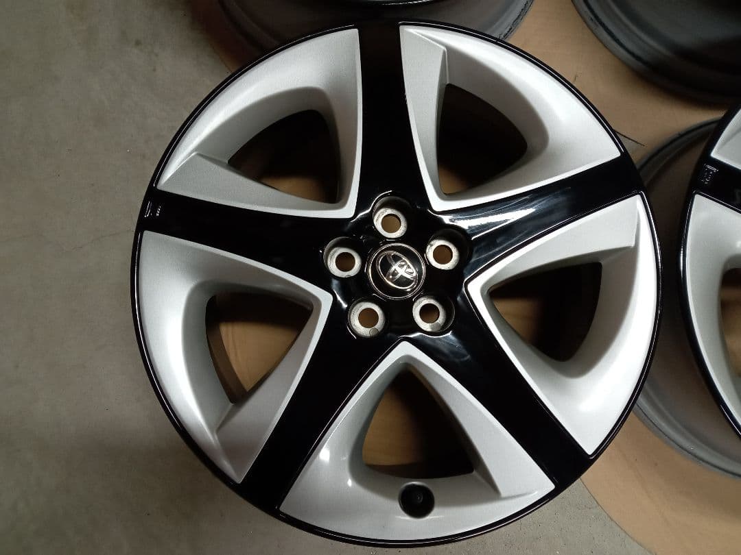 ５０系プリウス純正ホイール