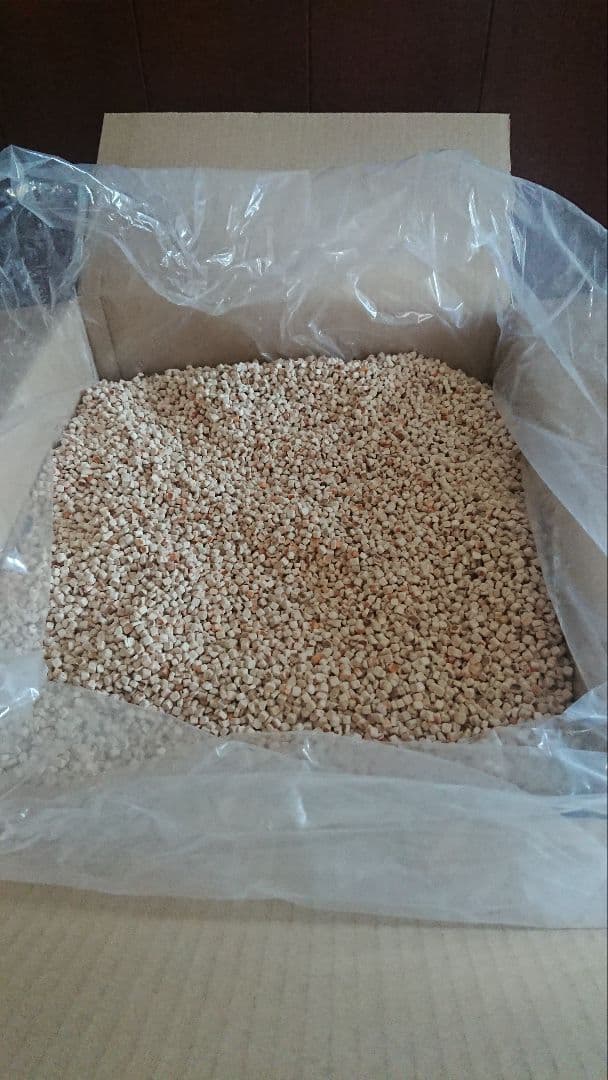 [大人気]　大量,ヒノキのチップ　約15キロ