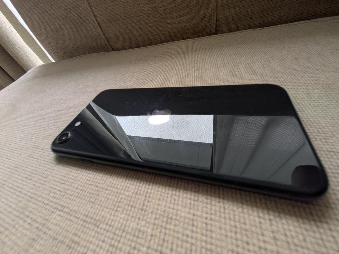 iPhone SE 第2世代　ブラック　AppleCare+ 2029年9月保証