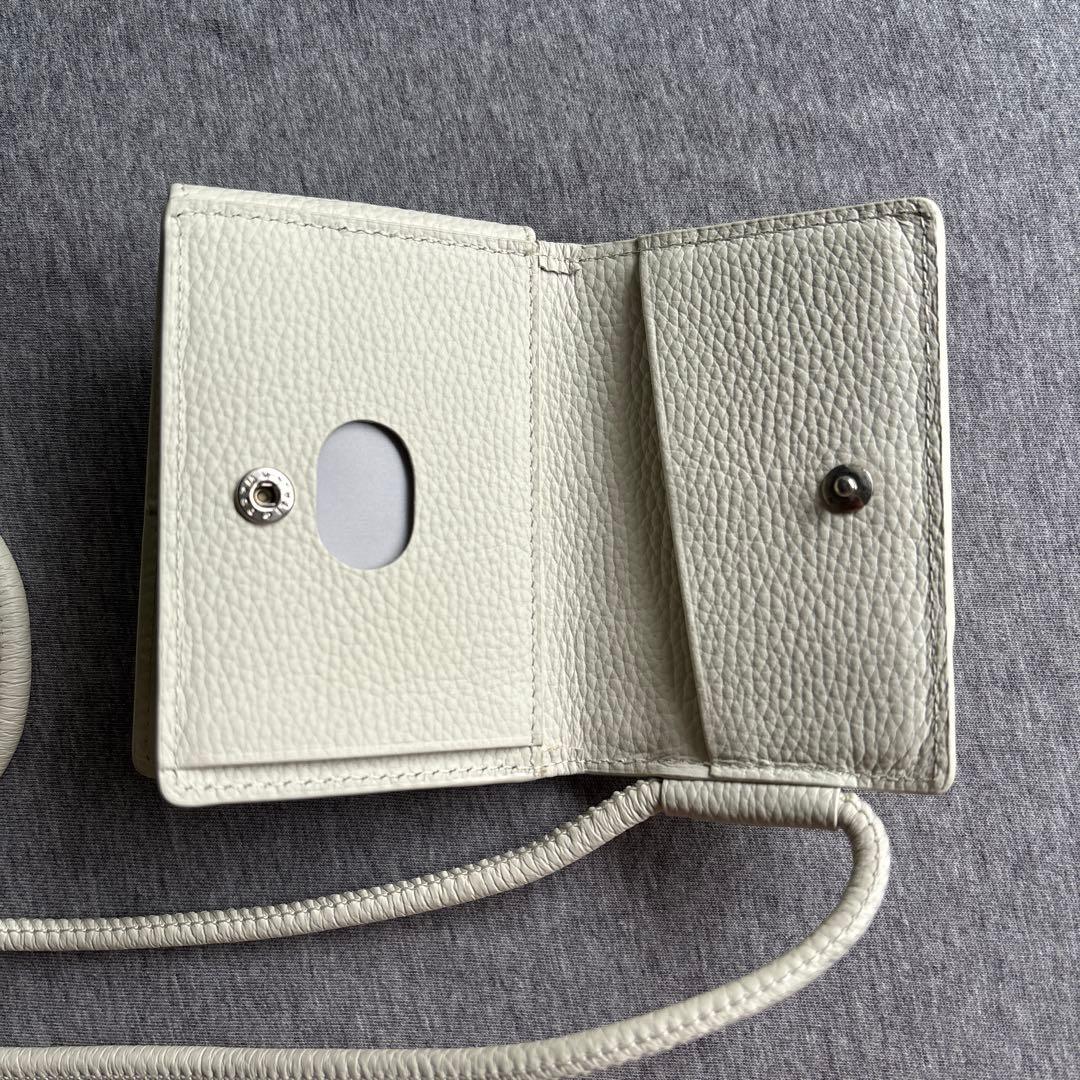 obji.studio ホワイト iPhone用ケース ストラップ付き