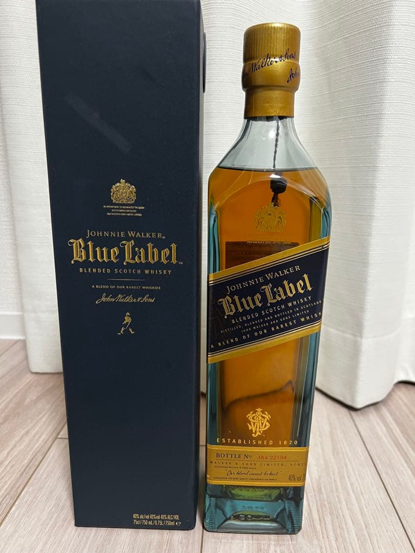 ジョニーウォーカー ブルーラベル 750ml 箱付き