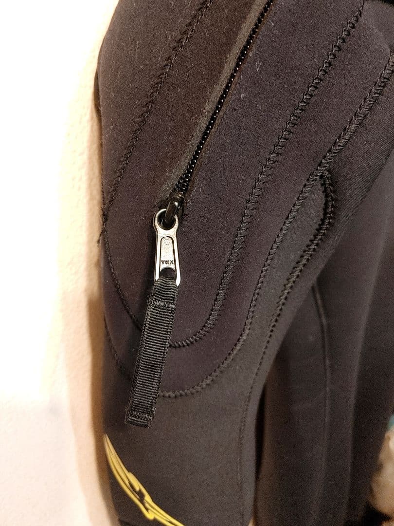 DOVE ブラック ドライスーツ