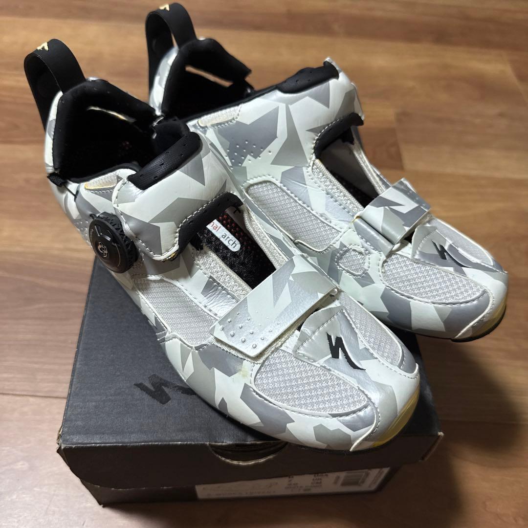 S-Works trivent 自転車シューズ ホワイト・グレー・ブラック