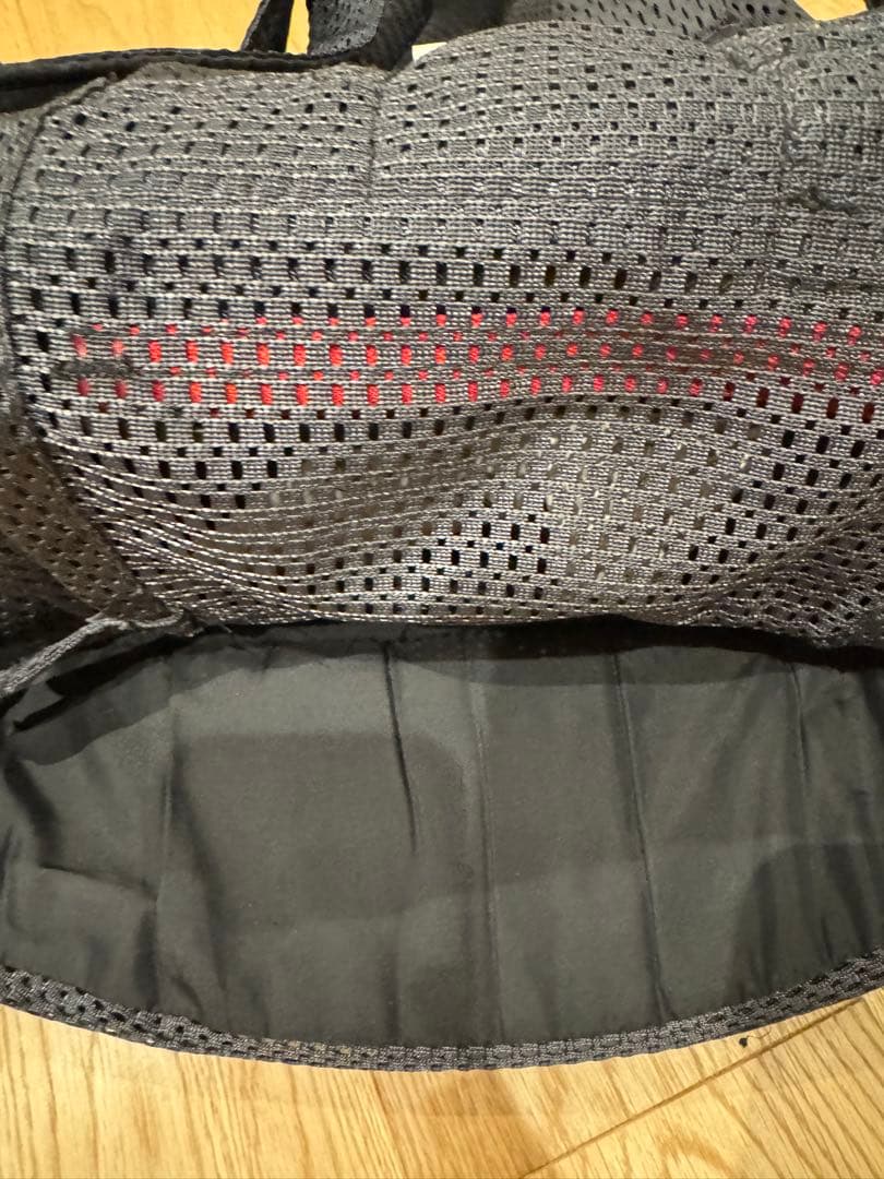 美品　BABYBJÖRN ベビーキャリア ハーモニー アンスラサイト　箱　保証書