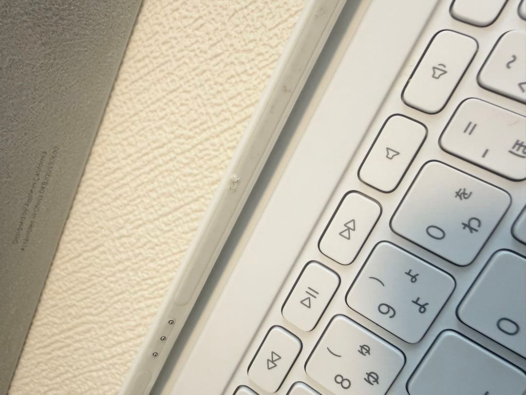 【箱付き美品】APPLE iPad Magic Keyboard Folio