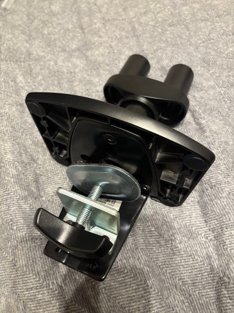 Amazonベーシック　デュアルモニターアーム　エルゴトロンOEM