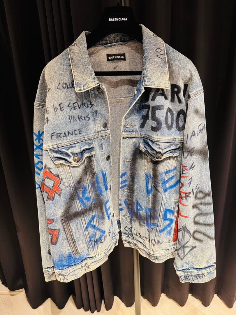 【新品未使用】BALENCIAGAグラフィックGジャン