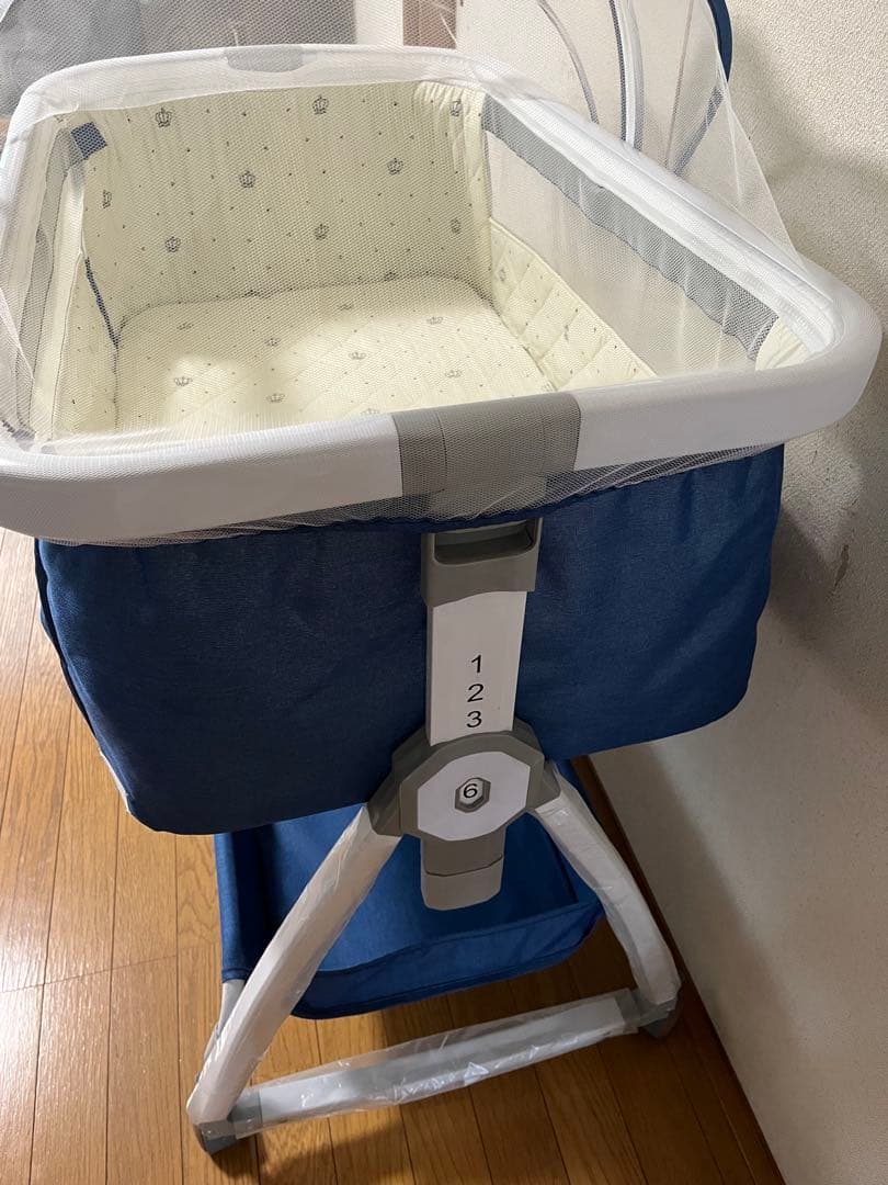蚊帳付きベビーベッド 高さ調整可能