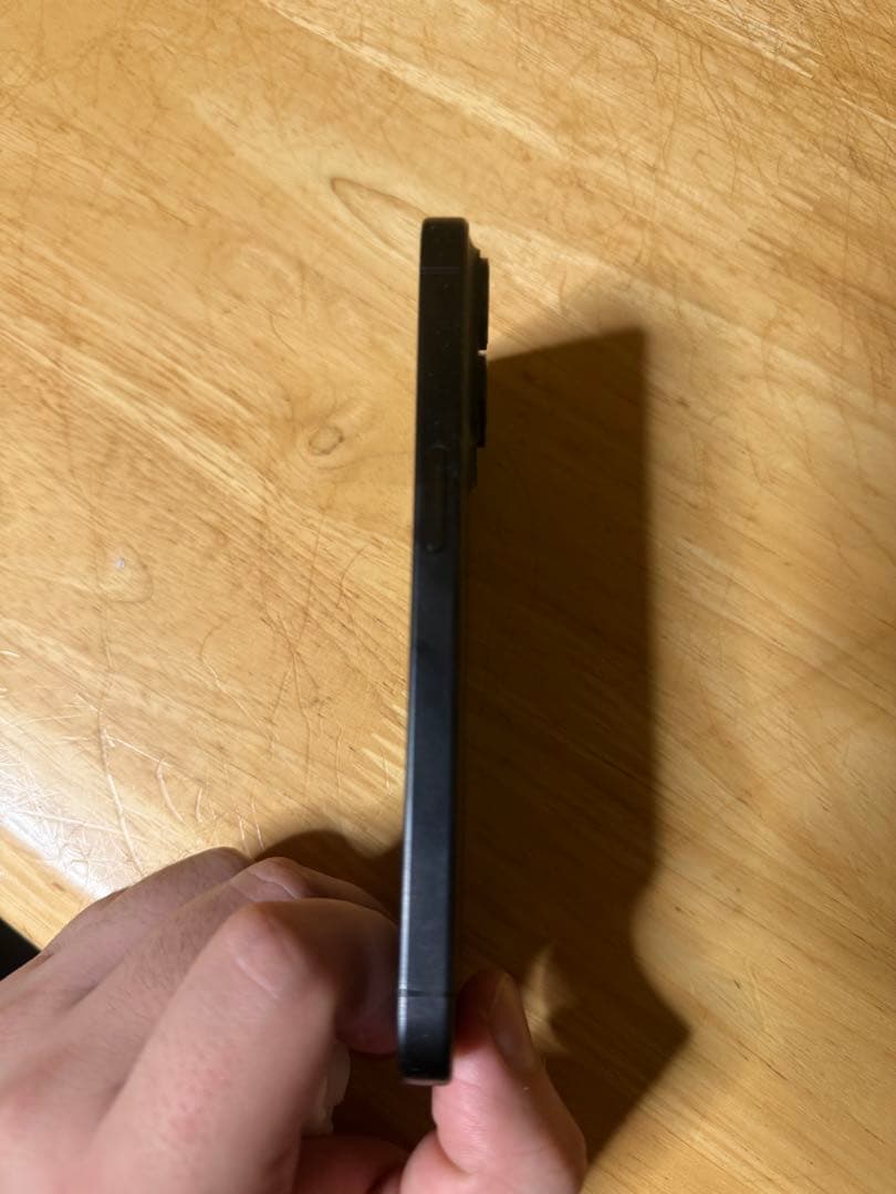 Apple iPhone 15 Pro ブラックチタニウム