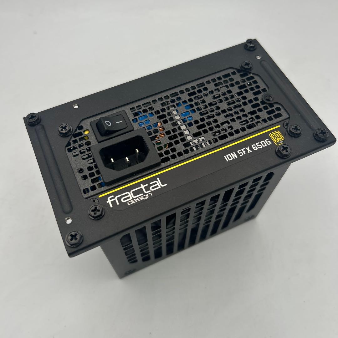 U*G様 PCパーツ3点セット グラボ/電源ユニット