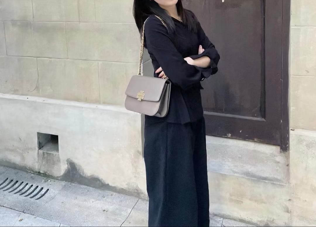 Tory Burch グレー レザー ショルダーバッグ