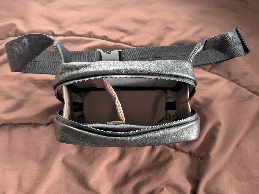 カワニシカバン lauff​［ラフ］​｜撥水レザー ブラック ほぼ未使用品