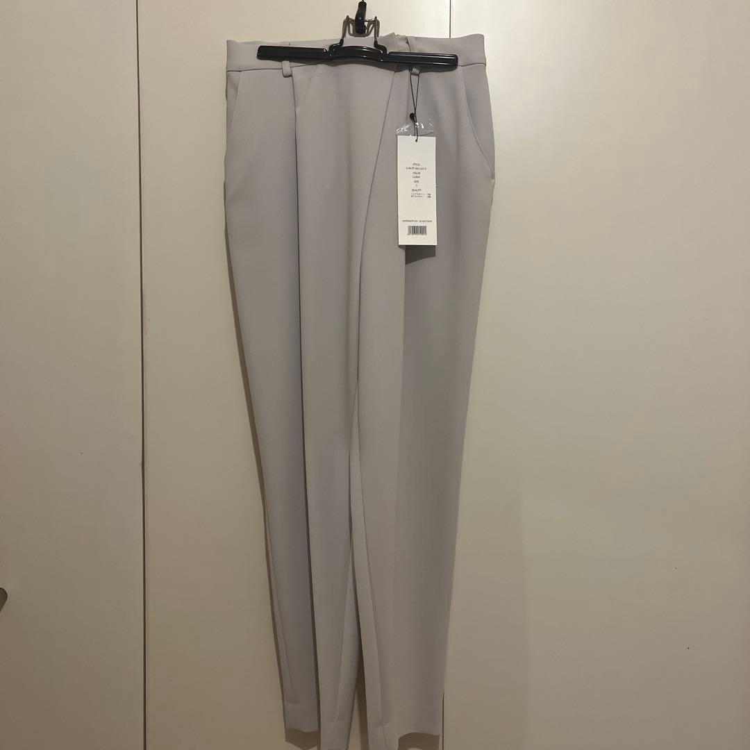 【新品】ソージュ タックパンツ　ライトグレー　S