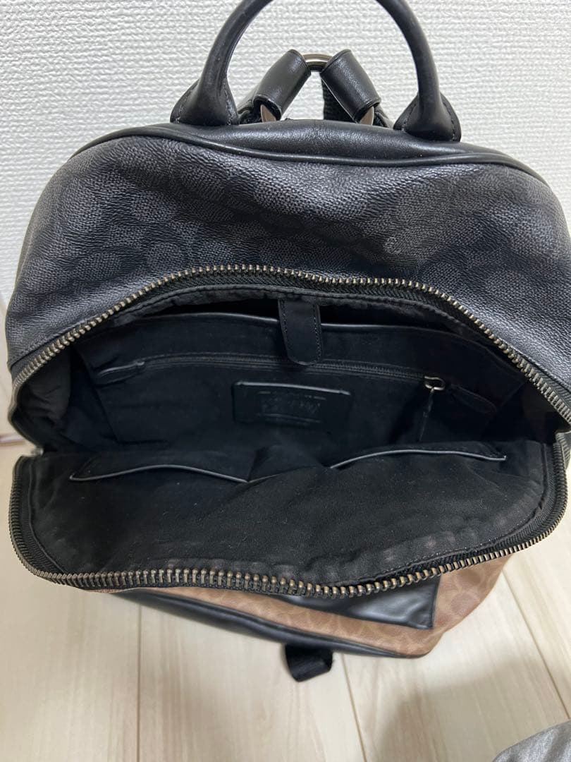 【期間限定値下げ】 COACH ロゴデザイン リュック