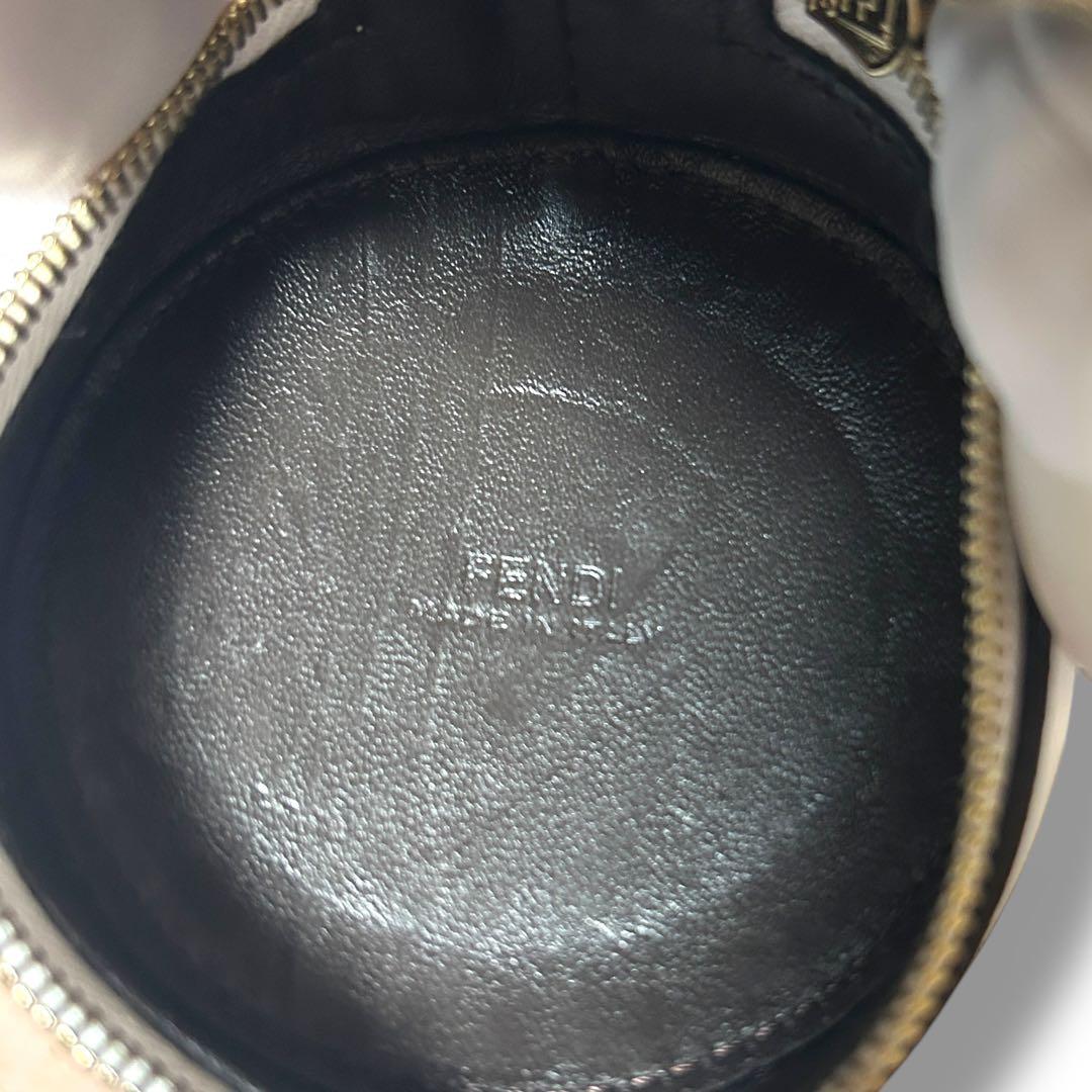 【中古品】FENDI フェンディ チャーム キーホルダー ポーチ ズッカ柄