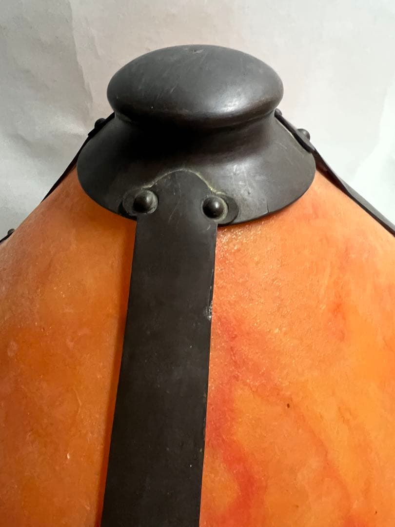 ロッジ•マイカランプ　アーツ&クラフツの金属工芸家ファン•エルブ作