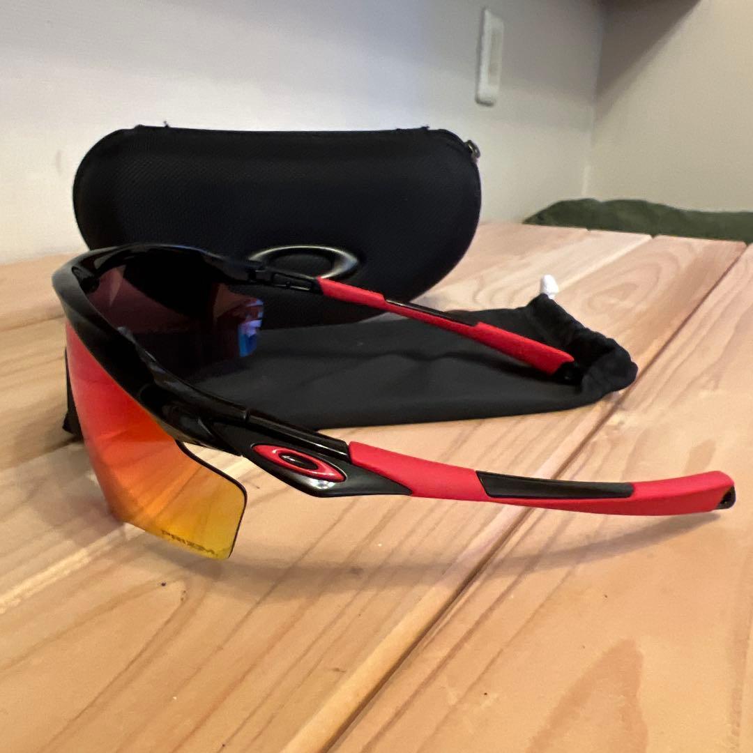 【ピース】Oakley スポーツサングラス レッド/ブラック
