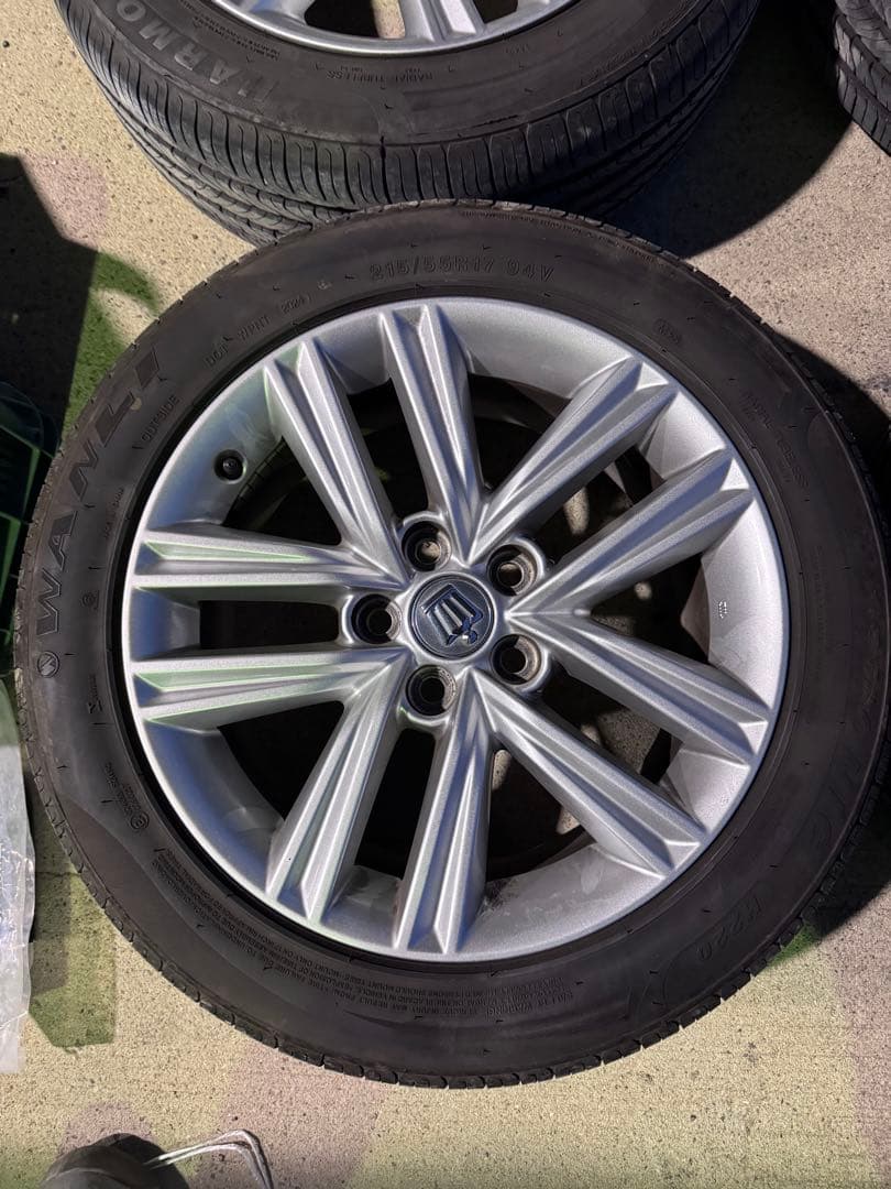 210系クラウン純正ホイール17インチ HARMONIC タイヤ・ホイールセット