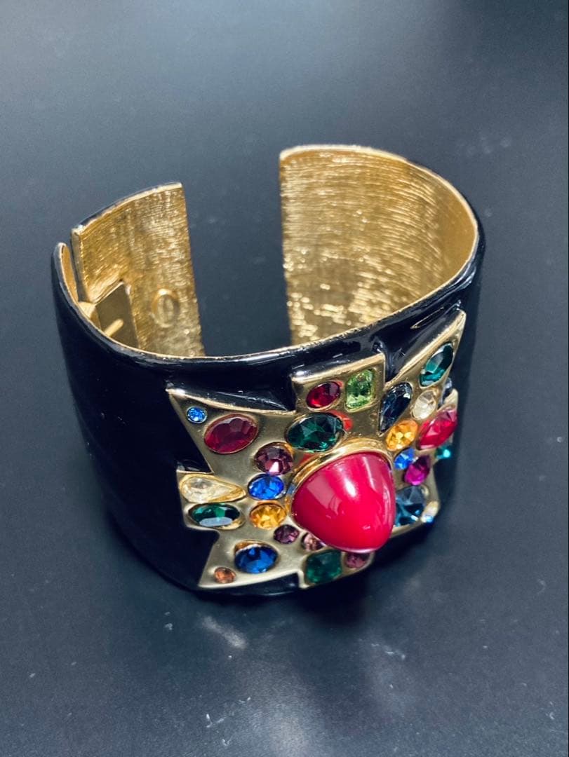 ケネスジェイレーン クリスタルゴールド バングル ブレスレット