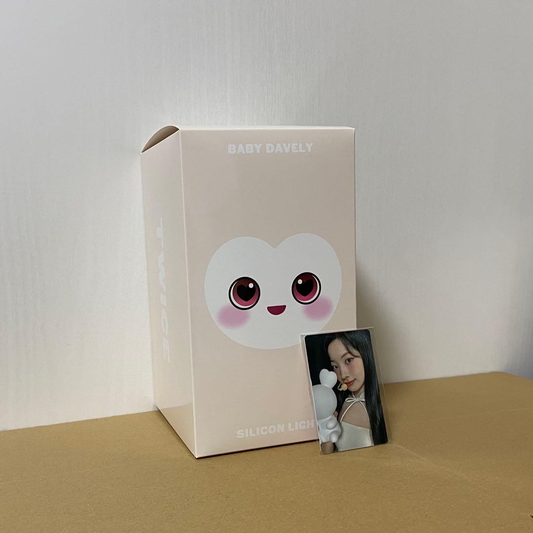 TWICE 8th BABY LOVELYSシリコンライト　トレカ　ダヒョン