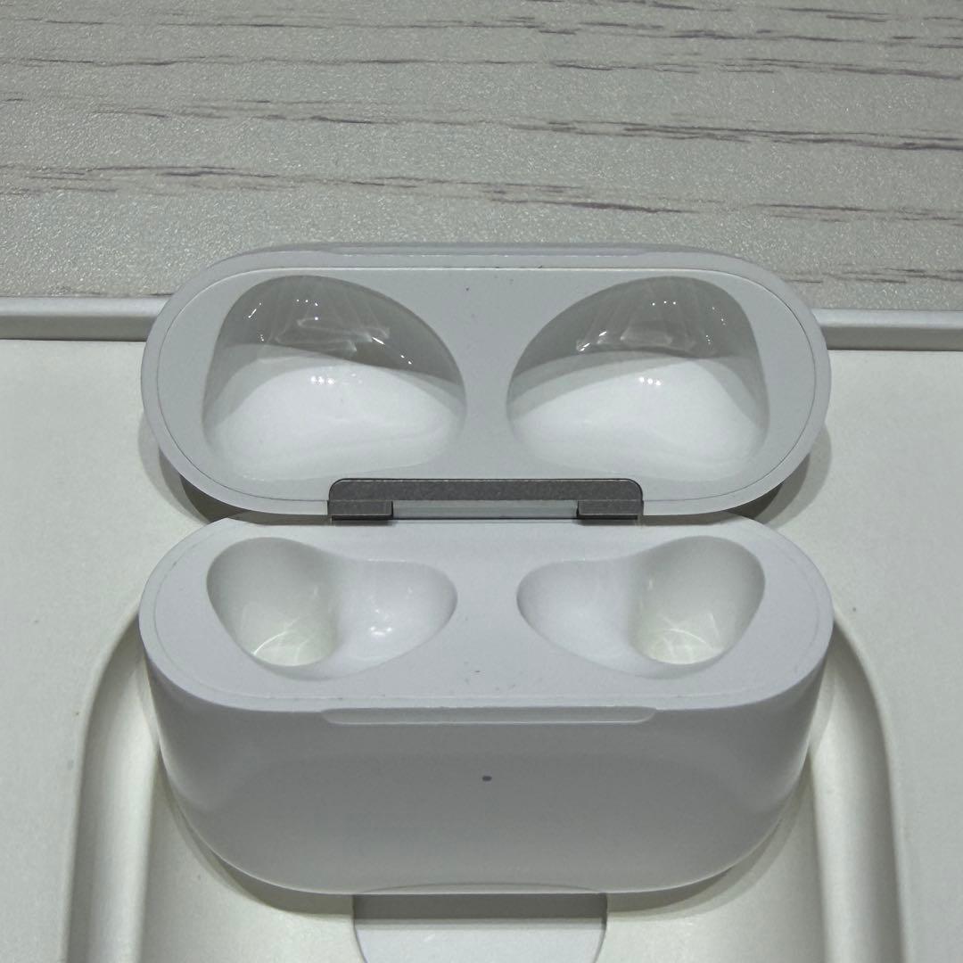 Apple AirPods 第3世代 MagSafe充電ケース