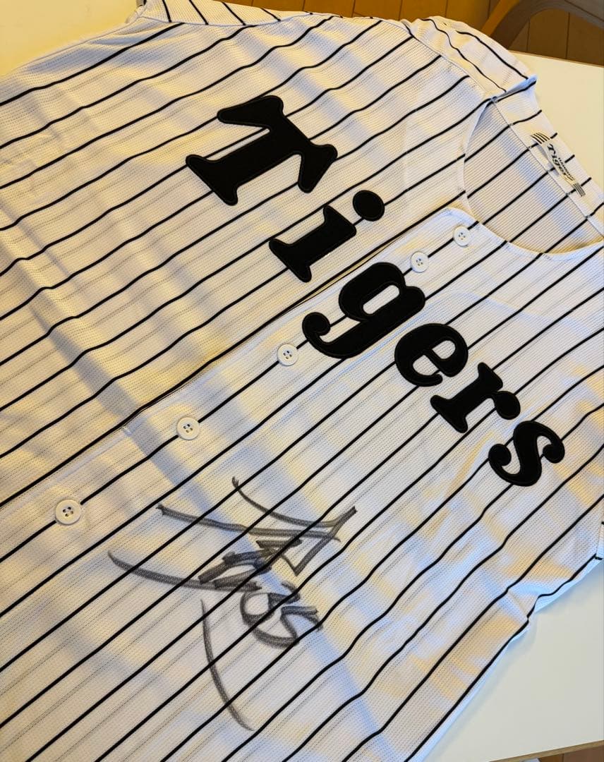 T*A様 阪神タイガース 福袋 才木浩人　直筆サイン入り ユニフォーム ヒーロー