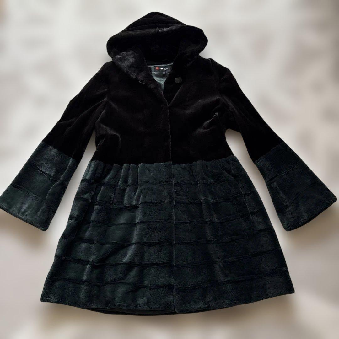 ROZENのフードミンクコート