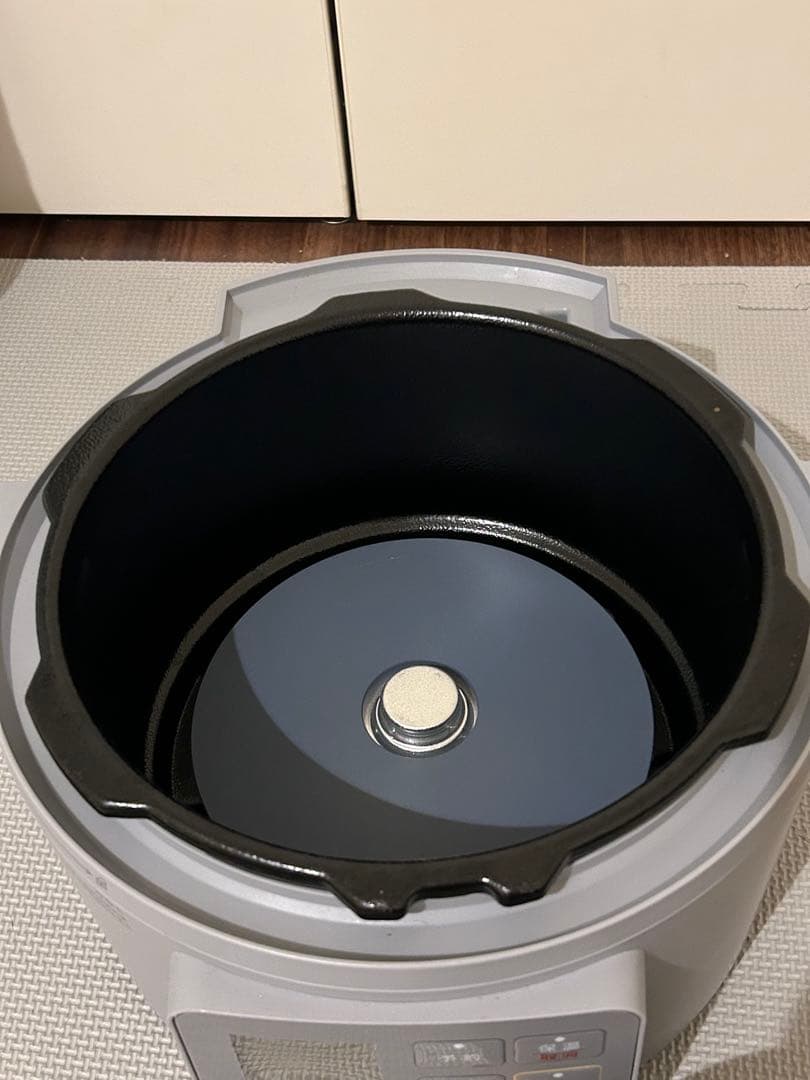 アイリスオーヤマ　電気圧力鍋3.0L KPC-MA3-H