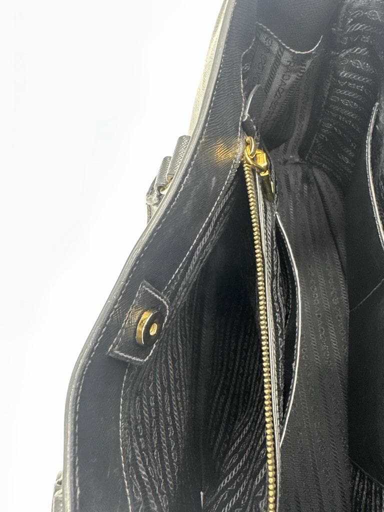 【極美品】プラダ サフィアーノ ガレリア 2WAYハンドバッグ レザー ブラック