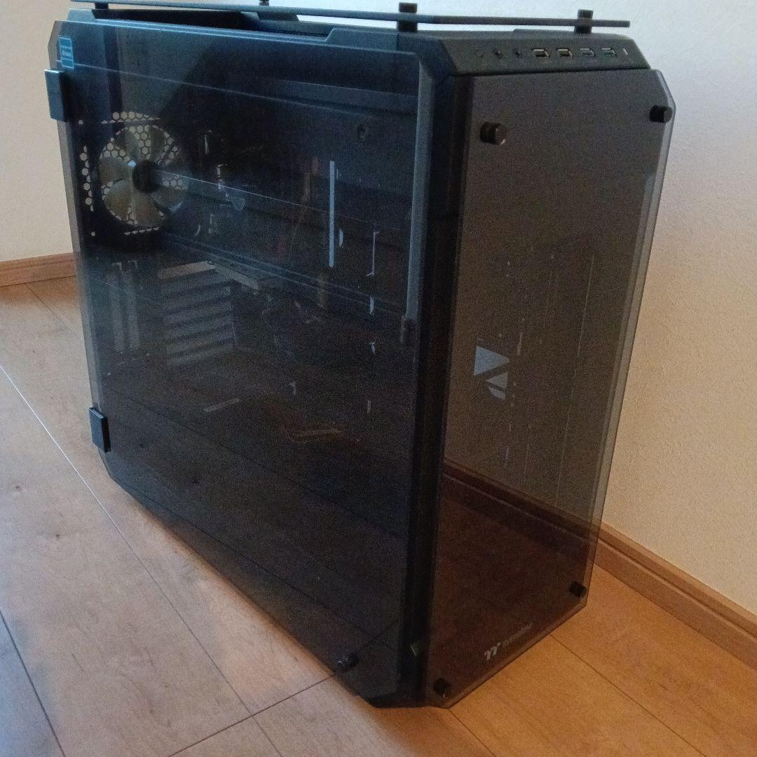 自作PC Thermaltake ガラスケース / GT1030 / ASUS
