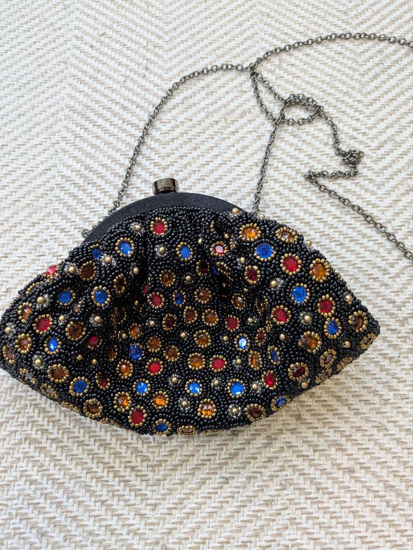 SANTI パーティーバッグ ビジュー付き　クラッチ　バッグ　美品　神崎恵